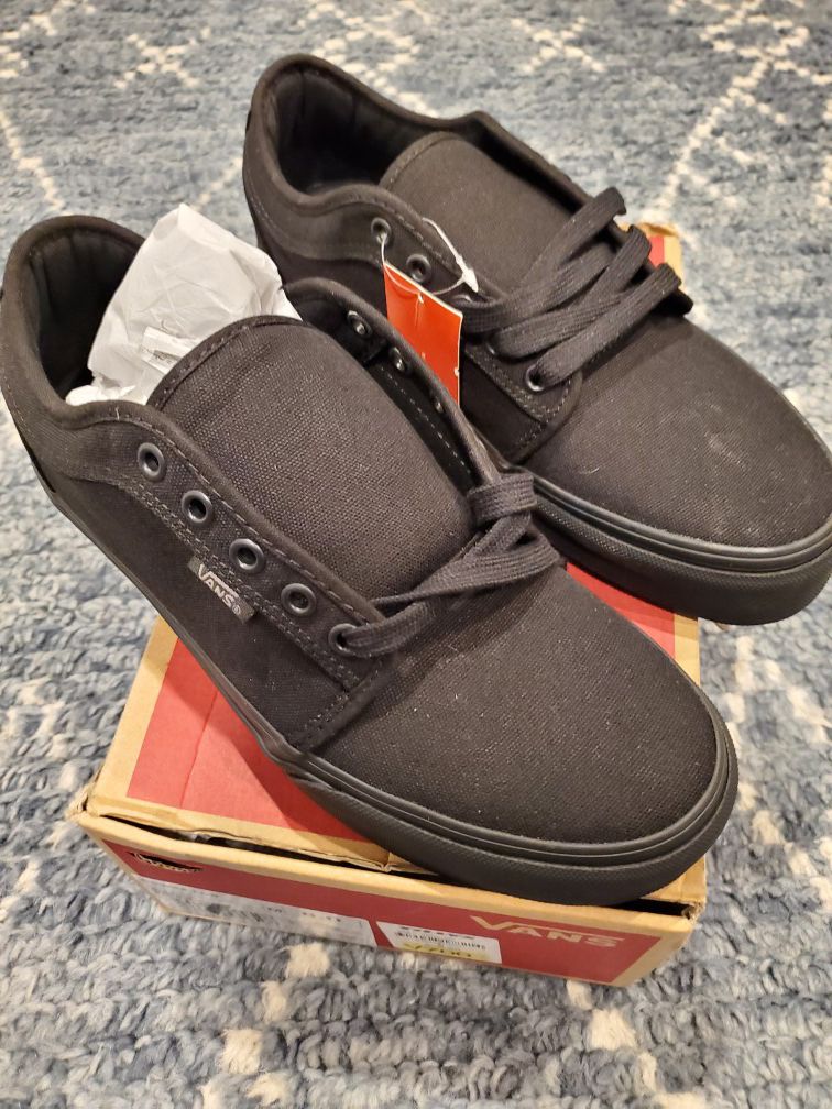 Brand new still in box w/tag Vans size 8 Chukka Low Blackout Never worn. BRAND NEW!