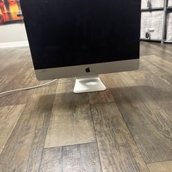 Mac Book Monitor 