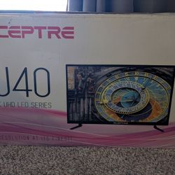 42" Sceptre U40 UHD 4K TV and Wall Mount Hardware 