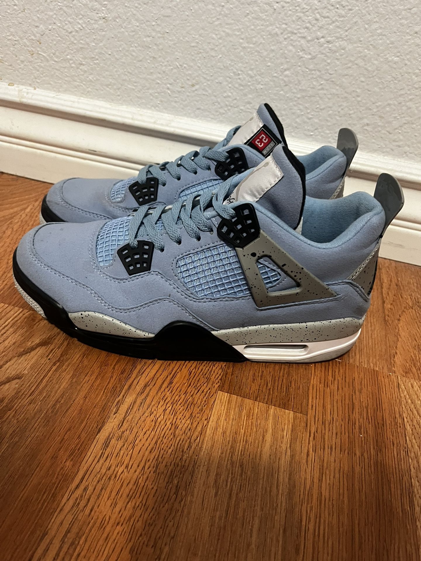 Jordan 4s