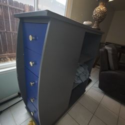 Chest Of Drawers & Shelves! 