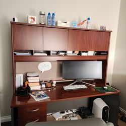 Executive Office Furniture -  Desk, Shelves And Filing Cabinets