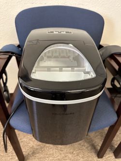 Icemaker