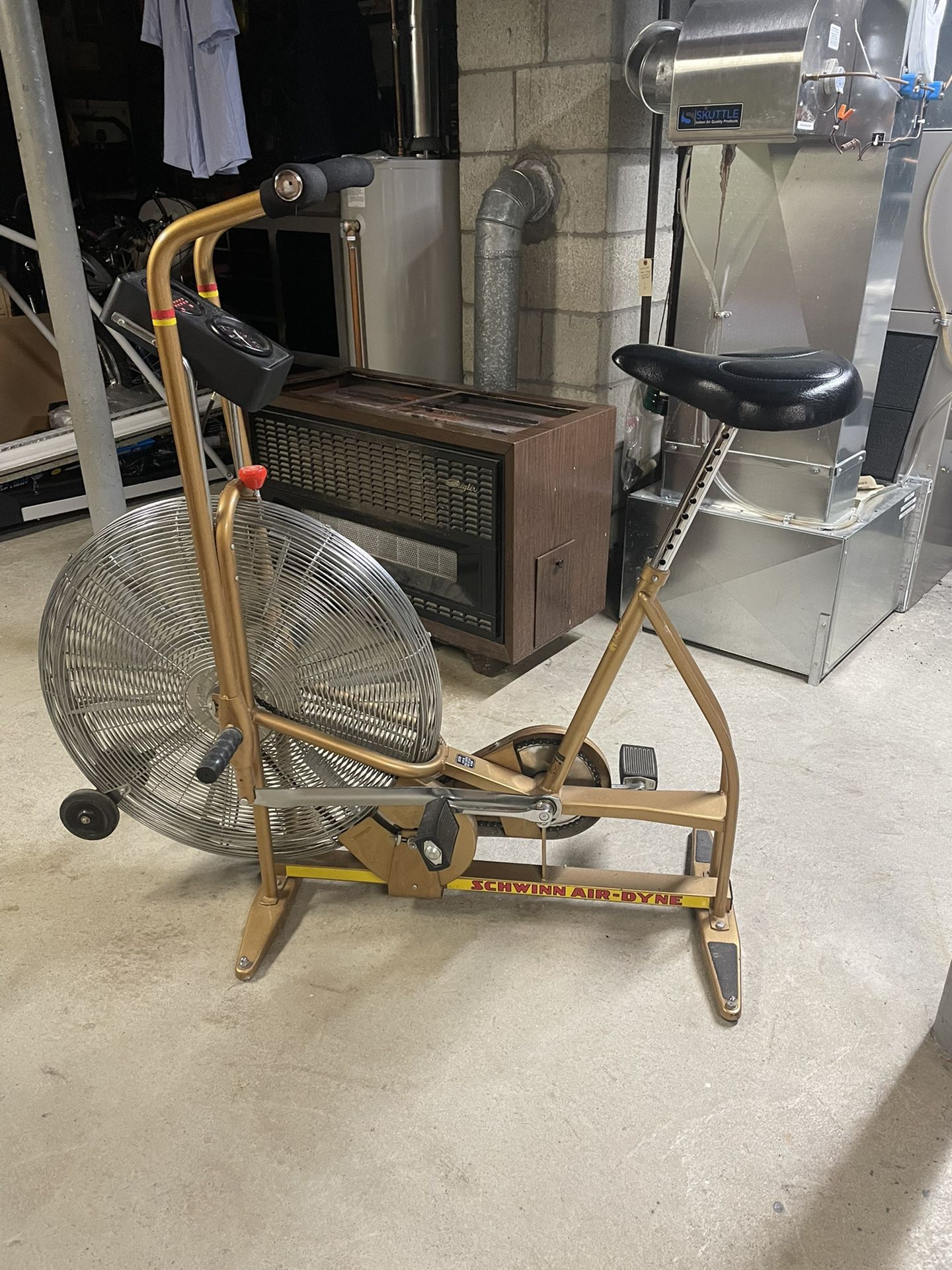 Vintage Schwinn Air-Dyne Stationary Exercise Bike Gold w/ Manual Timer 