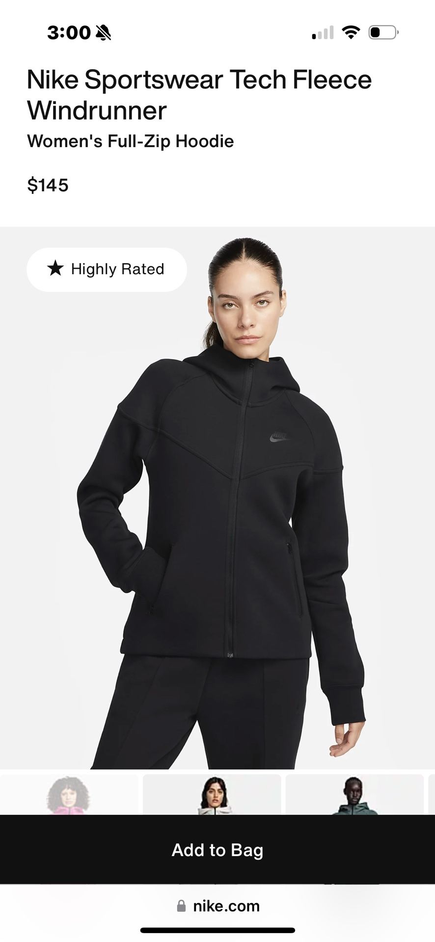 Woman’s Nike Tech Size Small