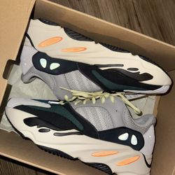 Adidas Wave Runner 700 