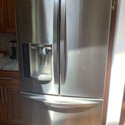 LG Refrigerator 