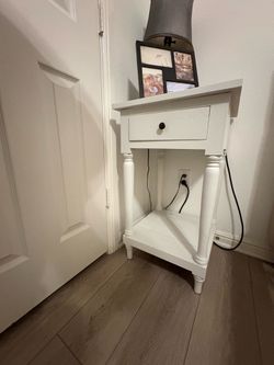 Set of 2 White Nightstands / End Tables with Drawer & Shelf
