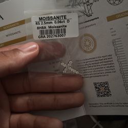 VVS Moissanite Cross Pendent