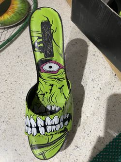 Iron Fist Girls Pumps, Size 40