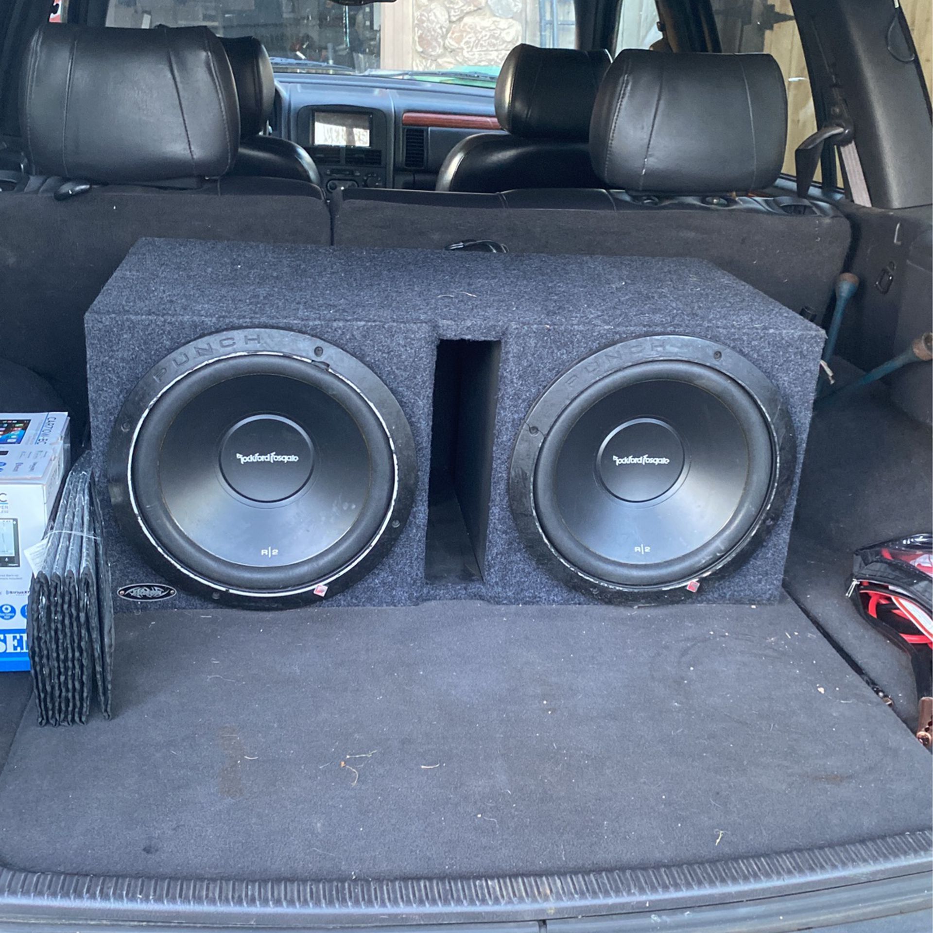 Beat/subwoofers $200