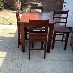 Table and chairs 