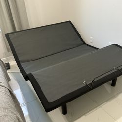 Queen adjustable base head & feet adjust wireless remote I can deliver & set up   Also has headboard attachment, legs adjust for height   Retail $1,18