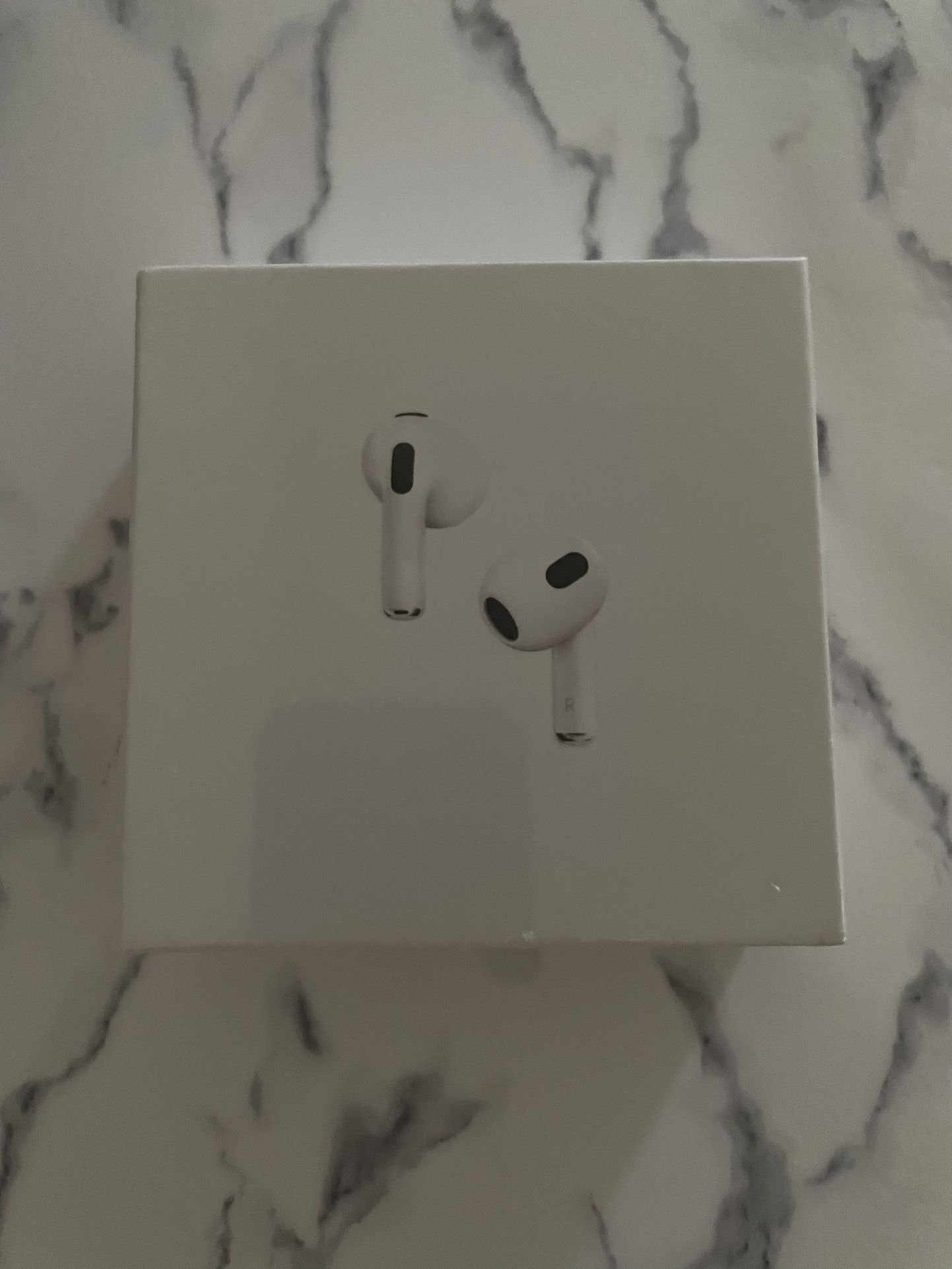AirPods Gen 3