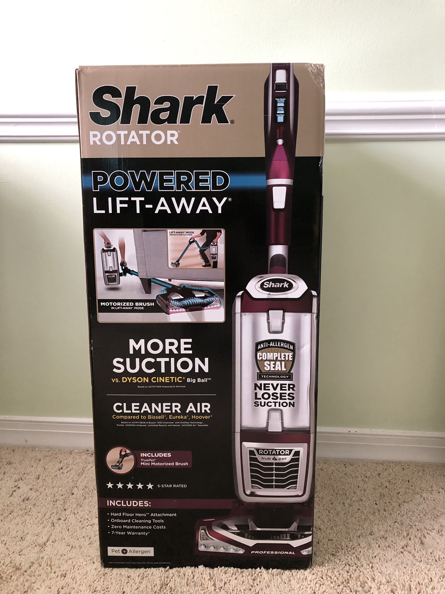 Shark Rotator Powered Lift-Away TruePet Bagless Vacuum (NV752)New
