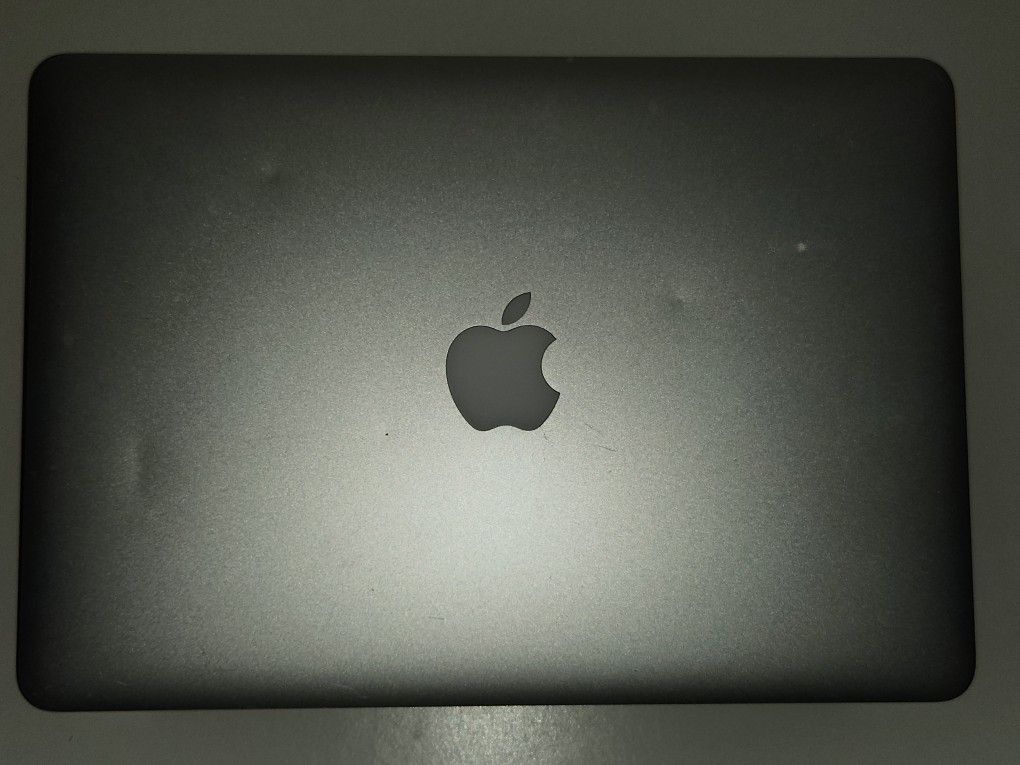 2013 MacBook Pro
(Retina, 13-
inch, Late
2013)