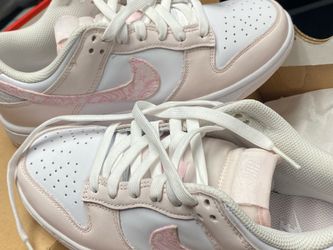 Women’s Nike Size 7