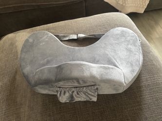 Nursing pillow