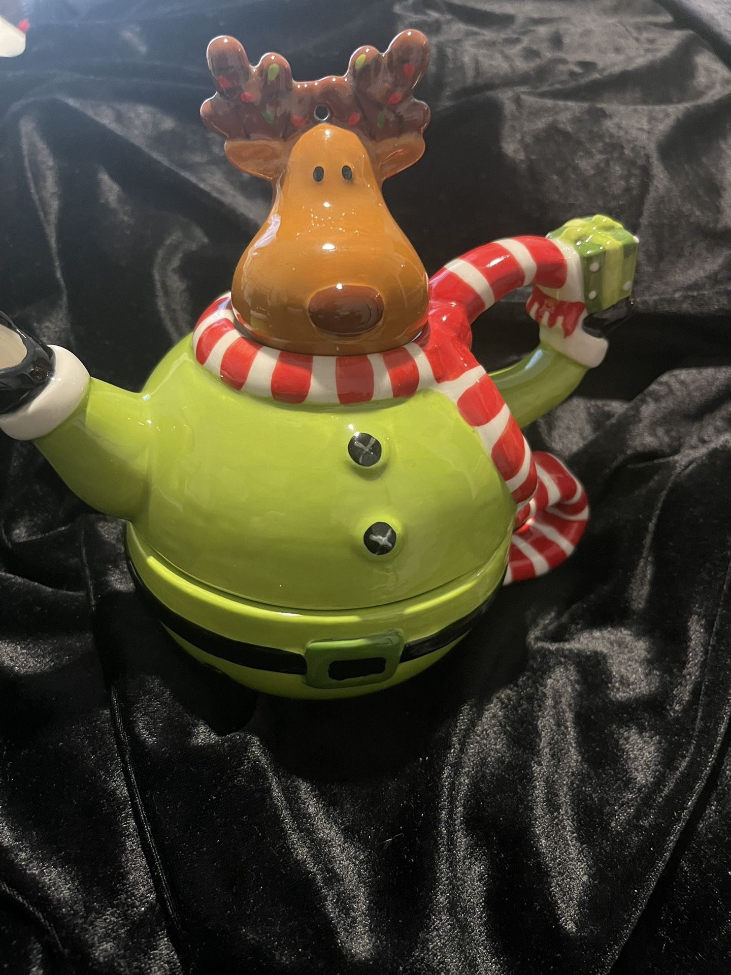 Cracker Barrel Merry Merry Reindeer Teapot