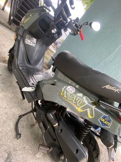 Attack Revox 50cc scooter