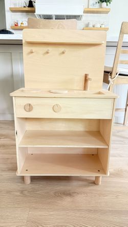 Minimalistic Kids Kitchen - Ferm Living Toro Play Kitchen