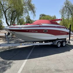 2017 Crownline E4 Boat