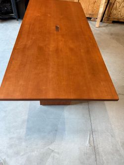 Modern Beautiful Conference Table