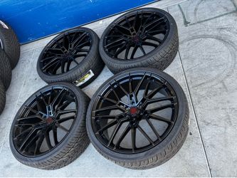 26x10. TIS. GLOSS BLACK.  6x139.