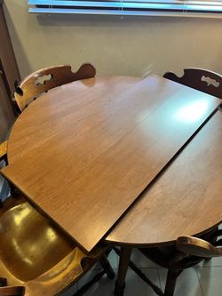 Vintage Tell City Round Wooden Dining Table and Chairs (Pattern #8047 in #48 Andover Finish)