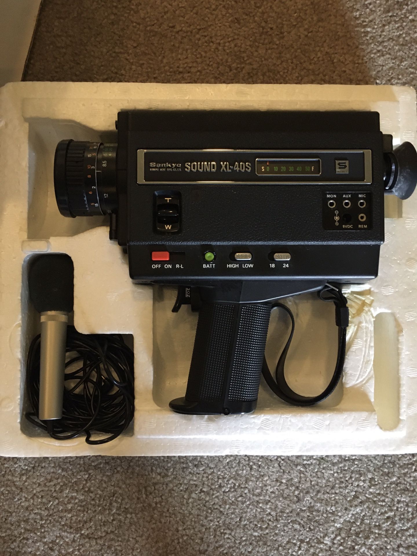 Vintage Sankyo Sound XL-40S 8mm Video Camera