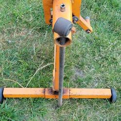 Allied Engine Stand