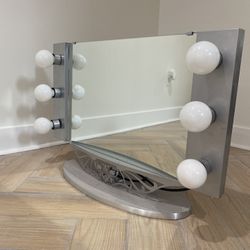 Vanity girl hollywood mirror, Table and Chair 