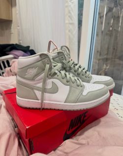 Nike Jordan 1 Seafoam Shoes