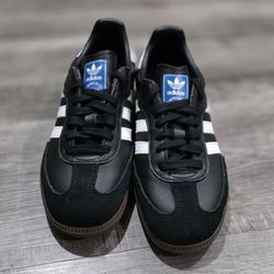 ADIDAS SAMBA ADV BLACK GUM MEN SIZE 5.5