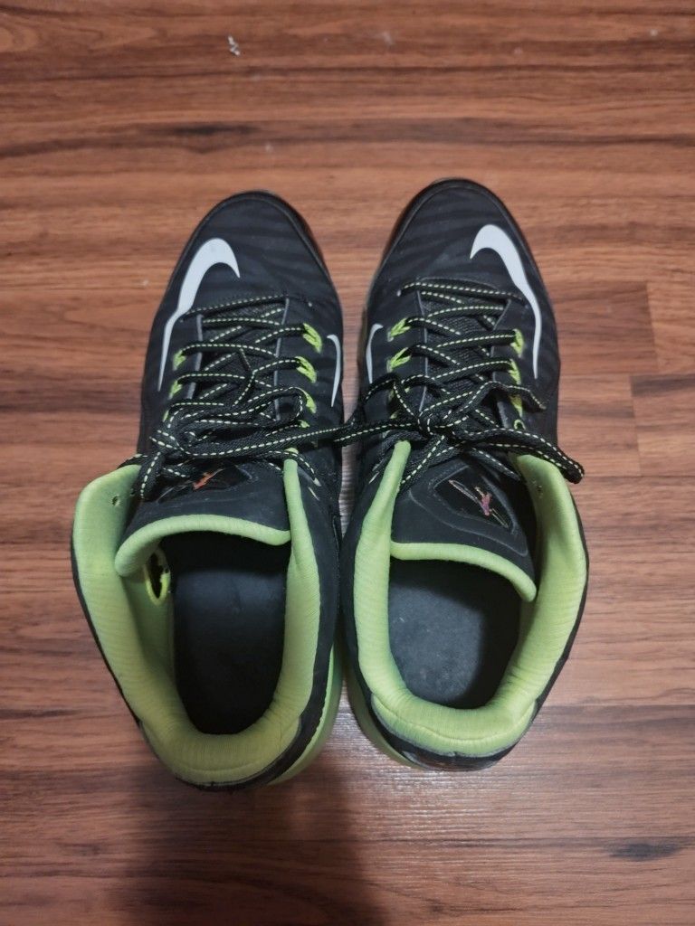 Tiger Woods Men's Nikes