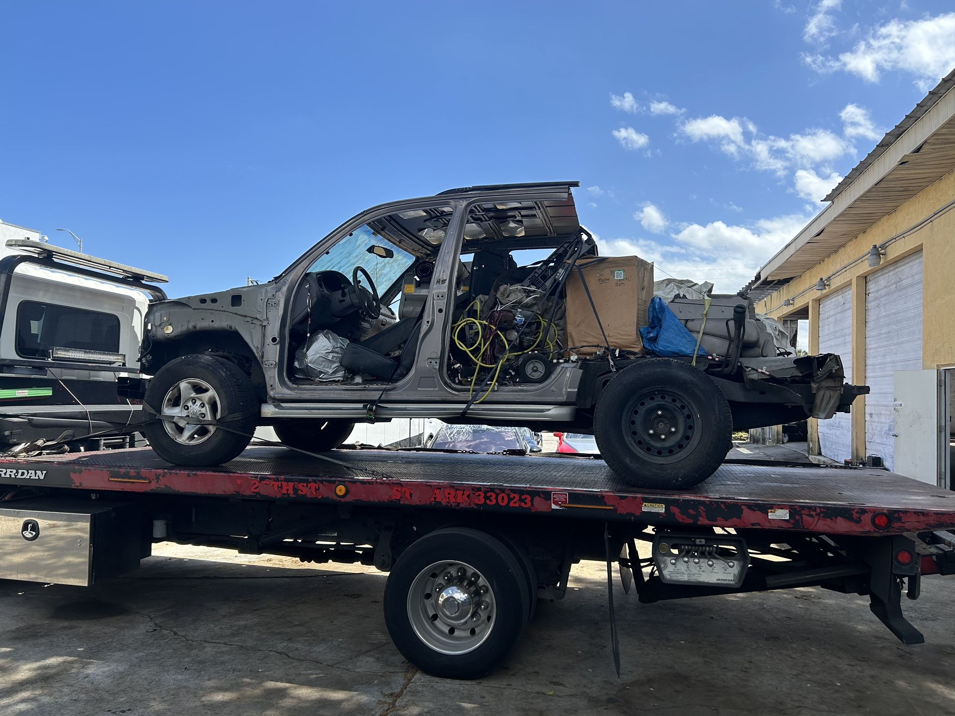 2004 Toyota Sequoia