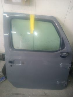 18-24 Jeep Wrangler Front Right Door