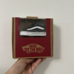 Infant Vans 