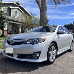 2012 Toyota Camry SE 