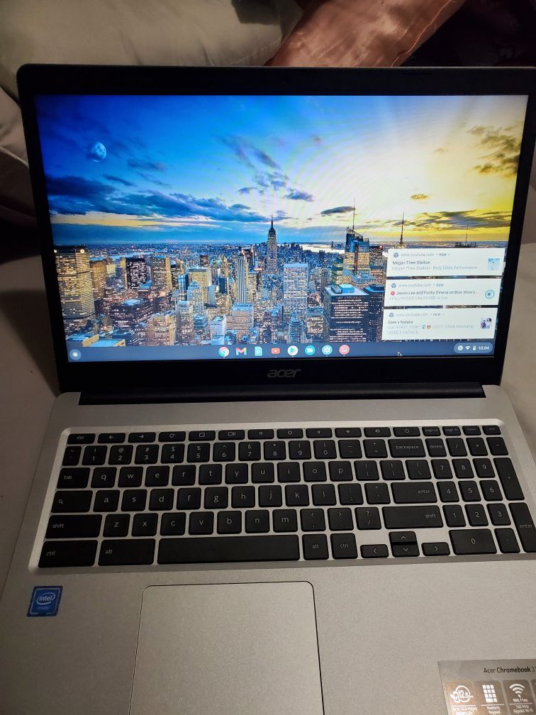 Acer Chromebook 15.6 in 12hr battery