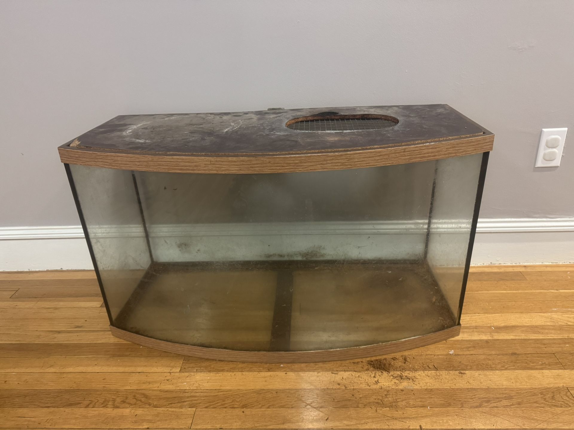 25-30 Gallon Tank Modified For Reptile/snake
