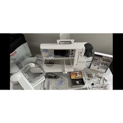 Bernina 880 