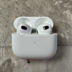 Authentic Apple AirPods (3rd Gen) With Lightning Charging Case White