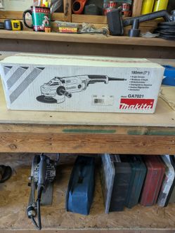 New Makita GA7021 7-inch angle grinder