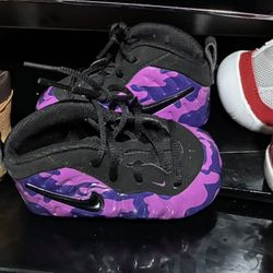 infant shoe bundle 4c and one 3c