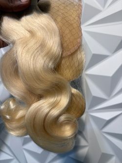 Human hair bundles