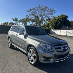 2014 MBZ GLK 350  4Matic