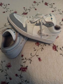 Women’s Jordan low top Sneakers