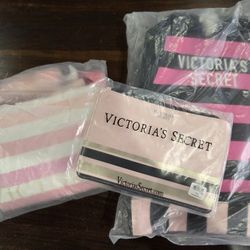 Brand New Victoria's Secret Bag Gift Set