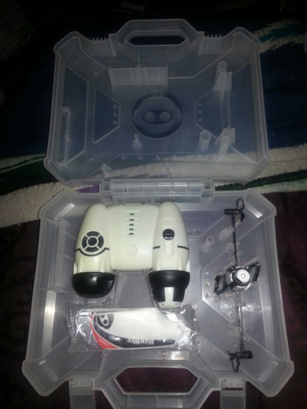 Drone with carrier case very nice only 15firm